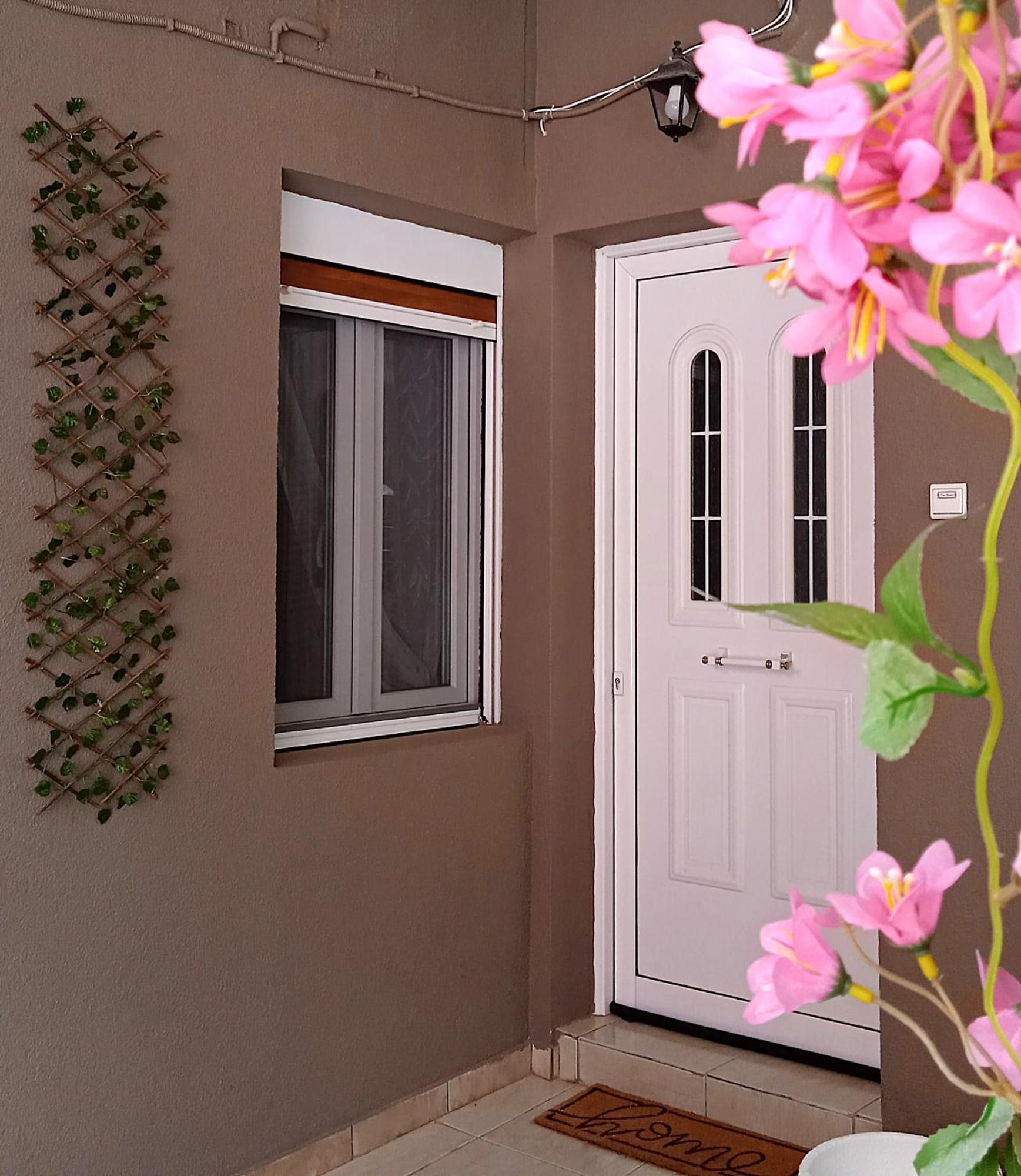 Tree Haven - Near Kourenti Beach With 100Mbps Wi-Fi Chalkida Bagian luar foto